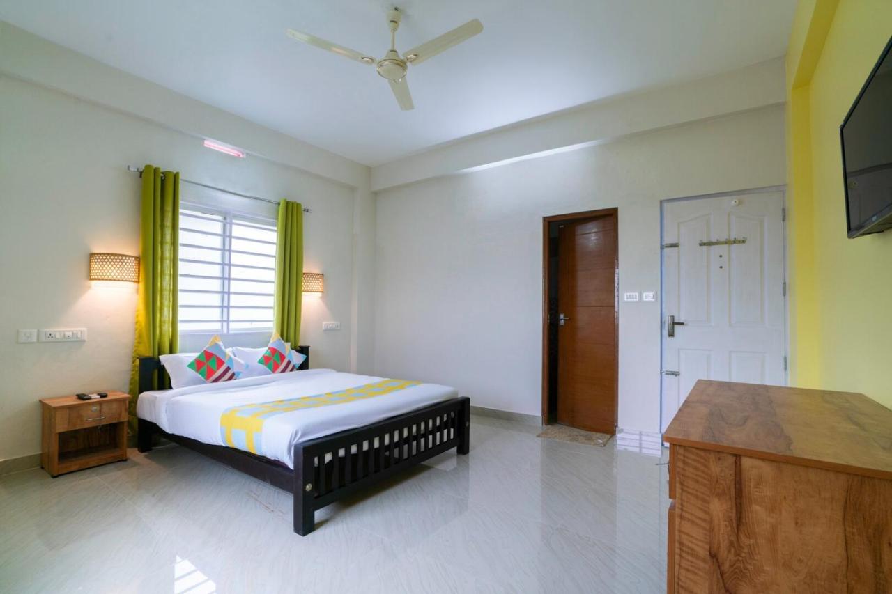 Dreamz Airport Residency Cochin Hotel เนดุมบัสเซรี ภายนอก รูปภาพ